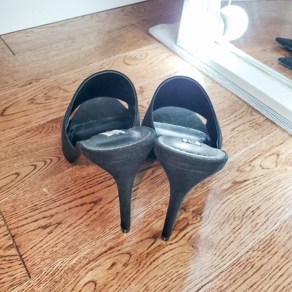 Cape Robbin Suede like Vegan Mule Sandals heels - Picture 4 of 5